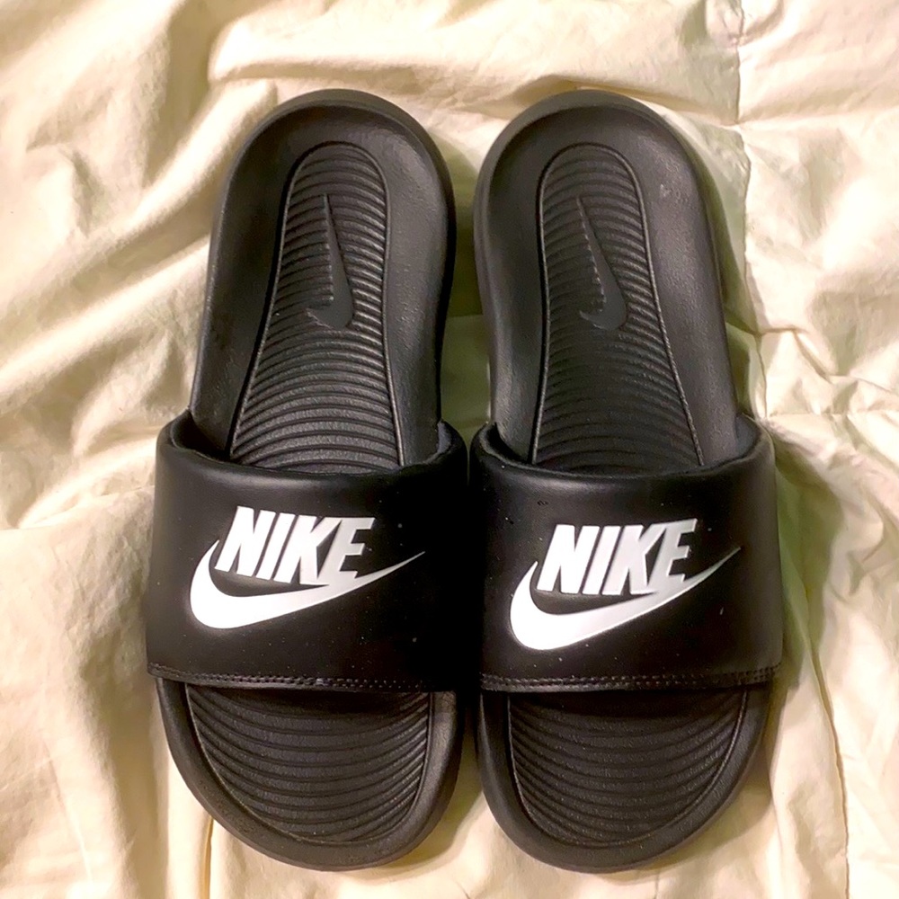 Nike women’s size 7.